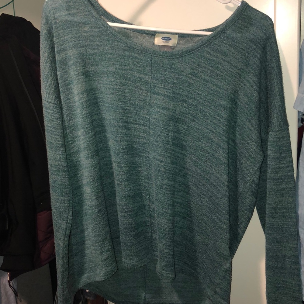 Blue/green long sleeve scoop neck